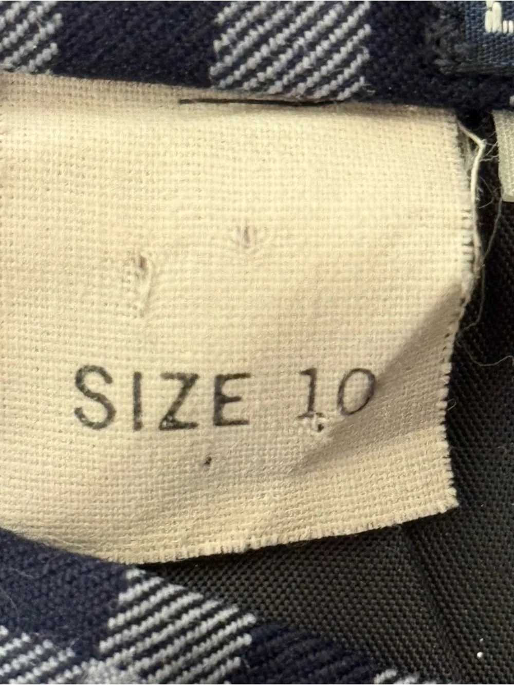 Vintage Burberrys Plaid Skater Skirt Size 10 Black Gray Red Preppy Y2K Chic - Picture 5 of 9